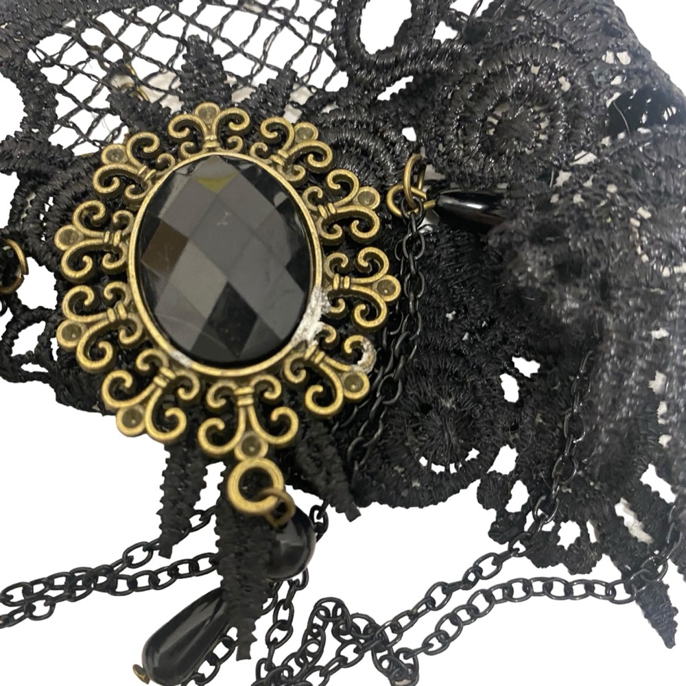 Lot of 4 Fashion Jewelry Gothic / Antique / Victorian Lace Choker Necklaces - Picture 11 of 11